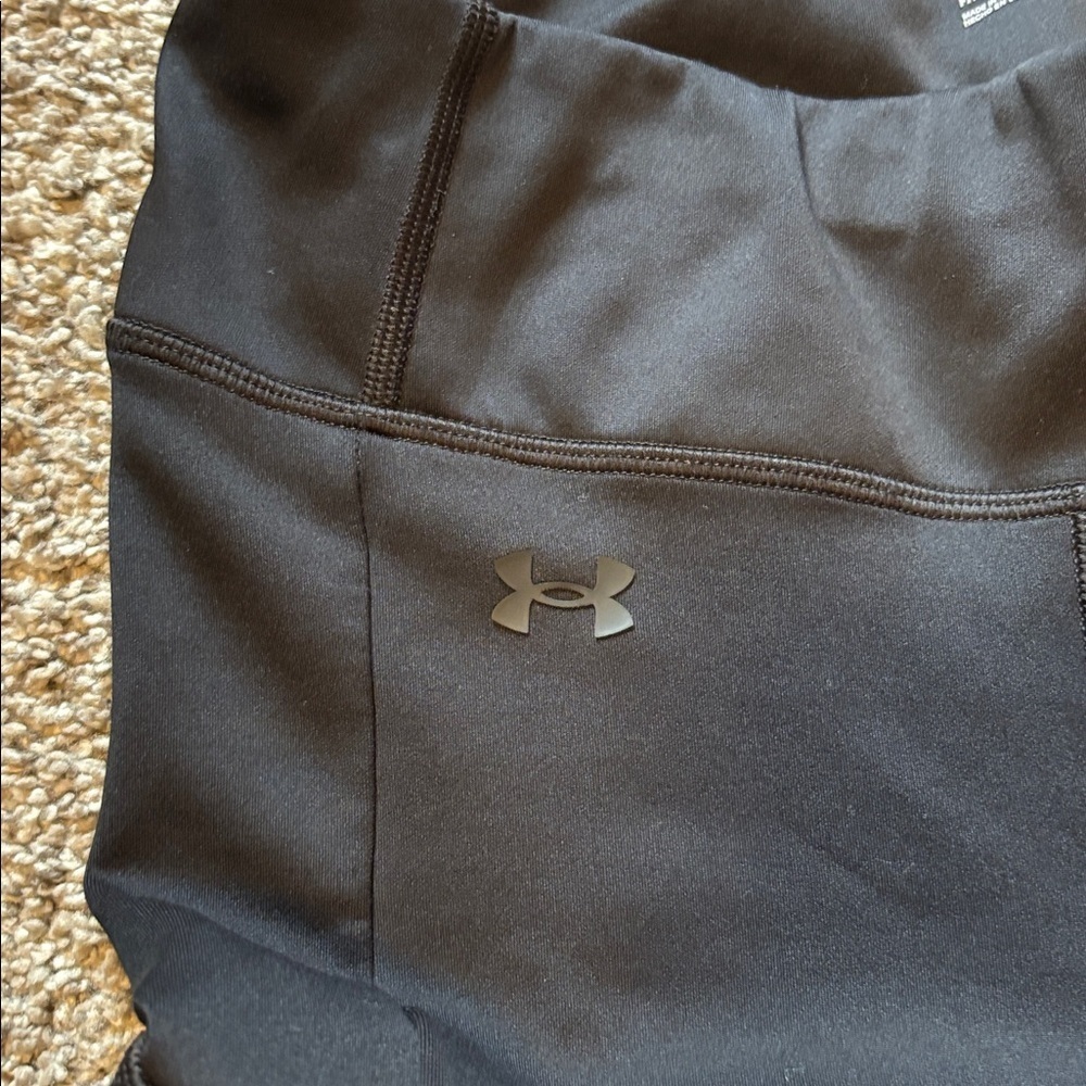 Under Armor Leggings - Picture 5 of 7